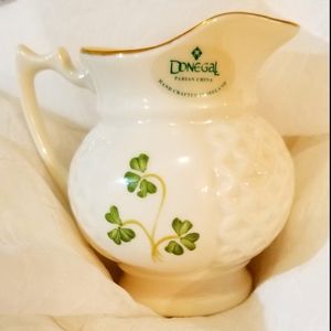 Donegal creamer dish